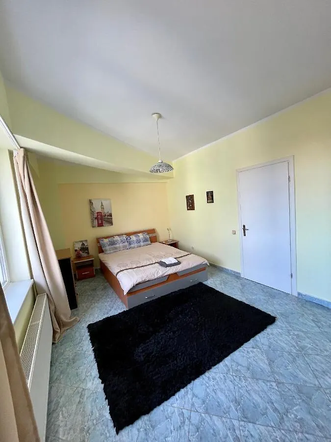 Luanaapartments #1 Otopeni Romania