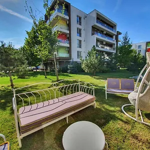  Apartamento Beside Airport