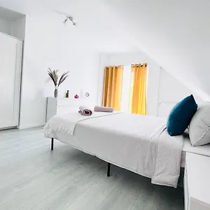  Apartment Mira New In Near Airport
