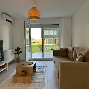  Apartment Libertatii Gardens Poolside Airport&therme